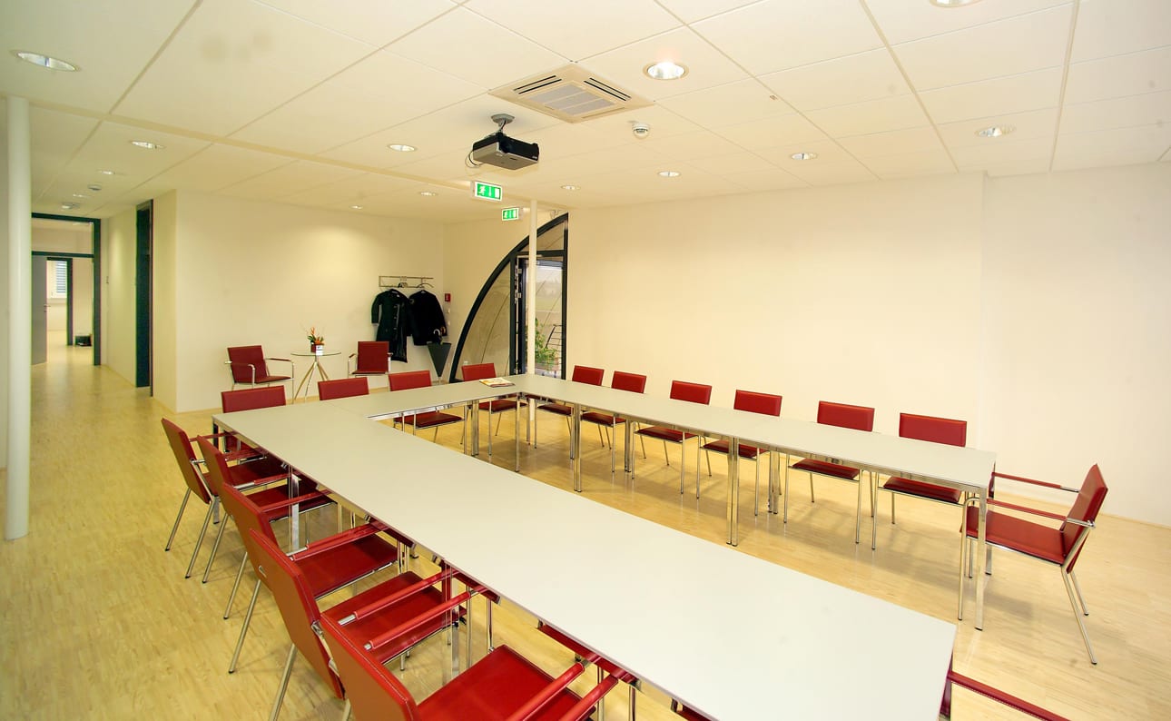 BÜROGEBÄUDE AWP